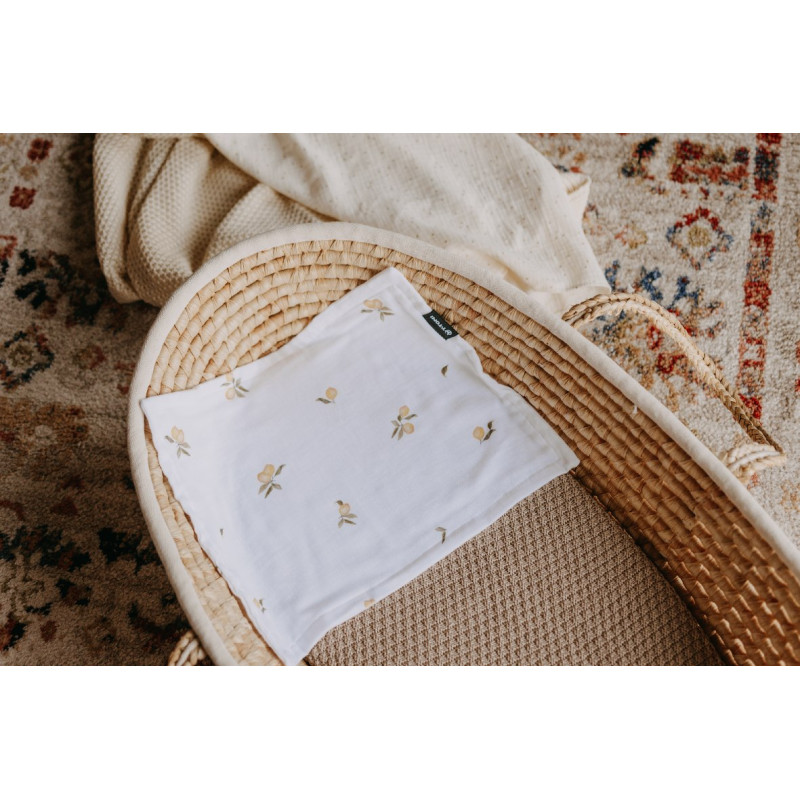 T-TOMI Muslin diaper under the head Lemonade